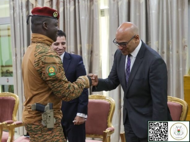 Diplomatie : En fin de mission, l’Ambassadeur égyptien fait le point de la coopération au Président du Faso