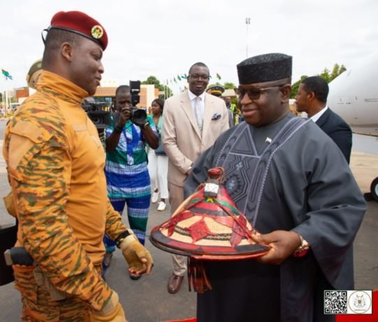Burkina Faso – Sierra Leone : Julius Maada Bio attendu à Ouagadougou pour une visite de travail et d’amitié