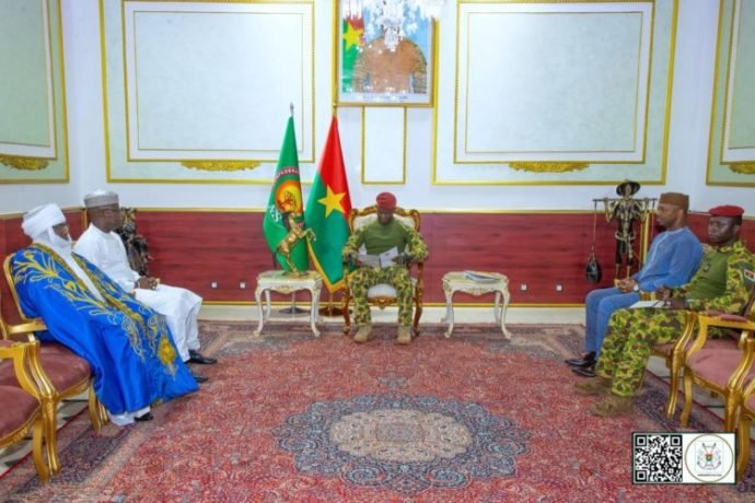 Confédération des États du Sahel : Le projet de texte juridique du parlement confédéral remis au Président du Faso