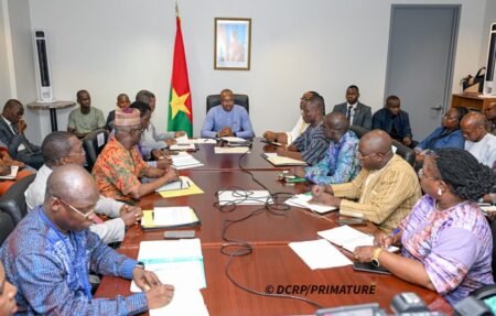 𝟖𝟎ᵉ 𝐀𝐆 𝐝𝐞𝐬 𝐍𝐚𝐭𝐢𝐨𝐧𝐬 𝐔𝐧𝐢𝐞𝐬 : 𝐥𝐞 𝐏𝐫𝐞𝐦𝐢𝐞𝐫 𝐦𝐢𝐧𝐢𝐬𝐭𝐫𝐞 𝐝𝐨𝐧𝐧𝐞 𝐥𝐞𝐬 𝐨𝐫𝐢𝐞𝐧𝐭𝐚𝐭𝐢𝐨𝐧𝐬 𝐚̀ 𝐥𝐚 𝐝𝐞́𝐥𝐞́𝐠𝐚𝐭𝐢𝐨𝐧 𝐛𝐮𝐫𝐤𝐢𝐧𝐚𝐛𝐞̀