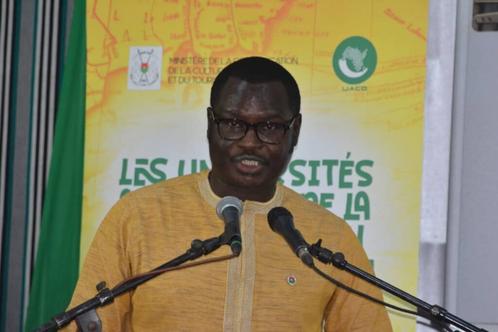 UACO 2025: l’influence du contexte géopolitique sur la communication en discussion