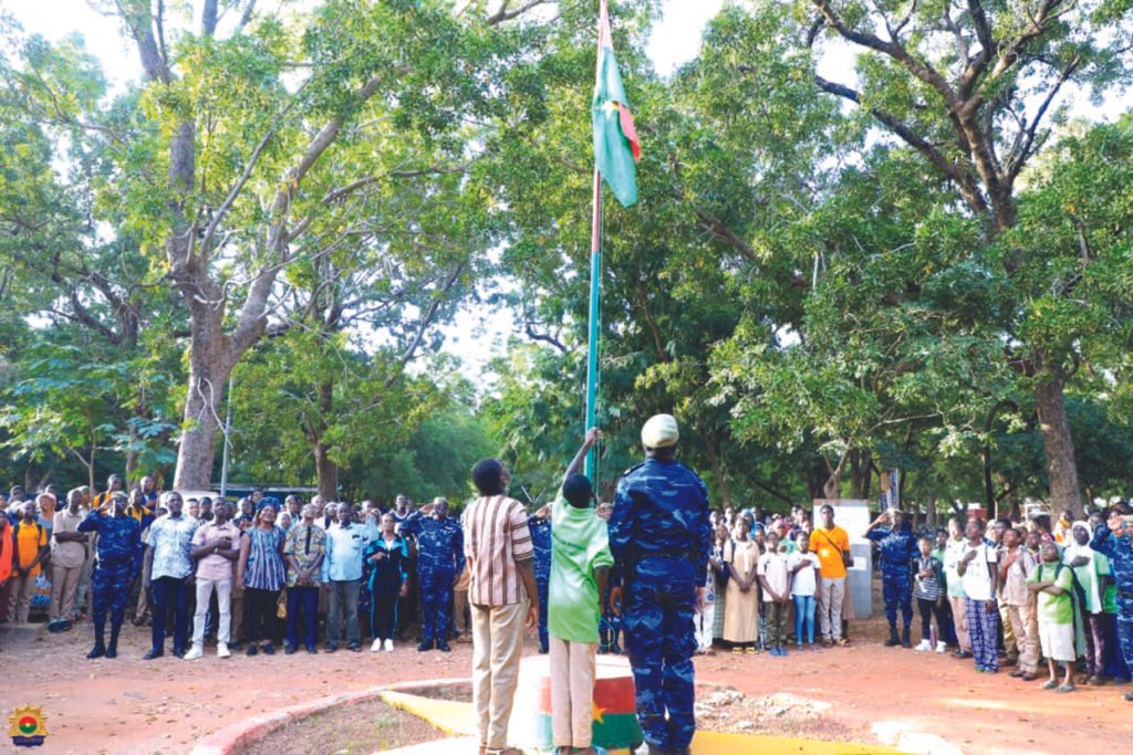 Journées nationales d’engagement patriotique et de participation citoyenne: la gendarmerie sensibilise les scolaires