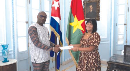 Cuba: l’ambassadeur Adams Medah remet les copies figurées de ses lettres de créance