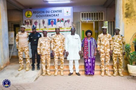 Sécurité dans le Kadiogo : le Directeur Général de la Police Nationale échange avec le Gouverneur régional