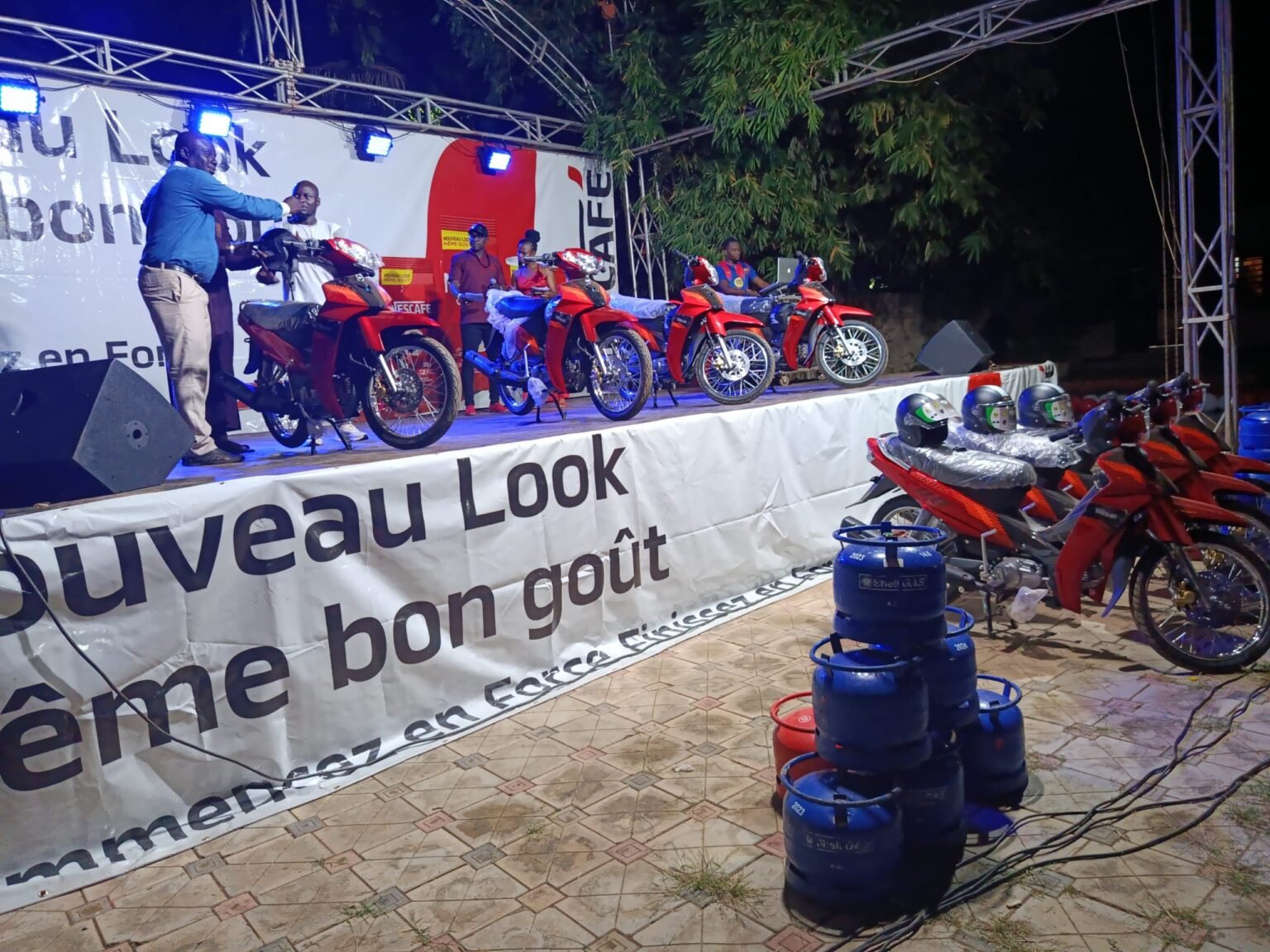 Nestlé Burkina célèbre la Journée internationale du café et honore ses collaborateurs