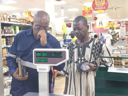 Contrôle du poids des marchandises: l’ABNORM intensifie le contrôle des balances