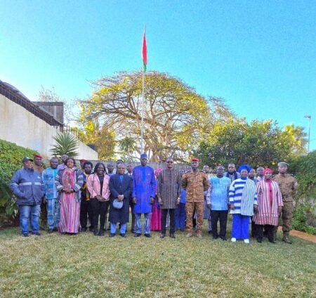 Ambassade du Burkina Faso au Maroc : montée des couleurs avec le ministre des affaires étrangères