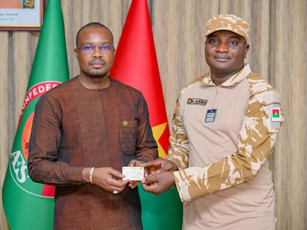 Le Premier ministre Rimtalba Jean Emmanuel Ouédraogo a reçu sa CIB-AES