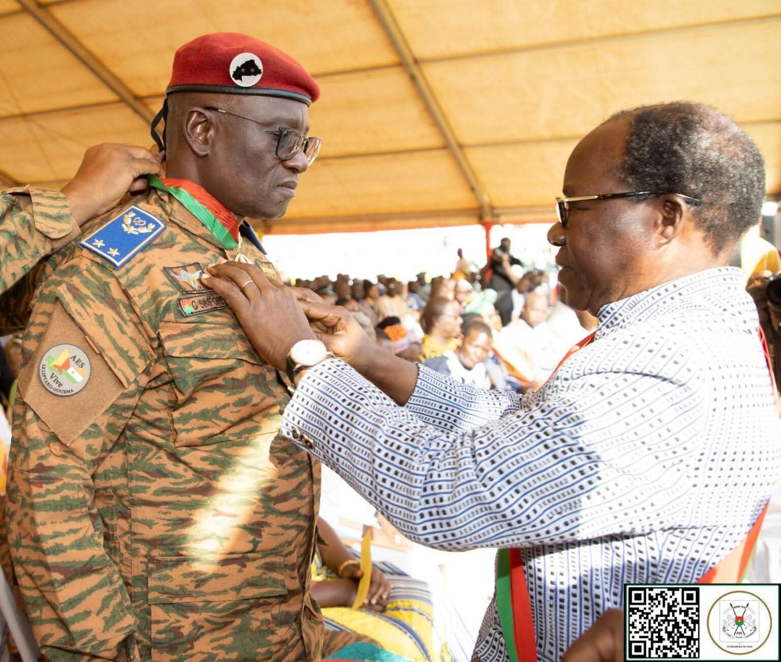 Commémoration du 11-Décembre 2025 : le Chef de l’État préside la cérémonie nationale de décorations