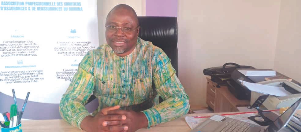 « Le potentiel des réseaux sociaux est largement sous-exploité par le secteur des assurances au Burkina Faso », Lagnono Hassane Lamizana, président de l’APCAB