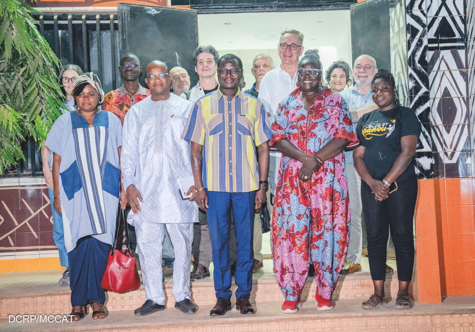 Festival international de danse de Ouagadougou: le ministre Gilbert Ouédraogo visite « le Grin des arts vivants », site de la 14e édition