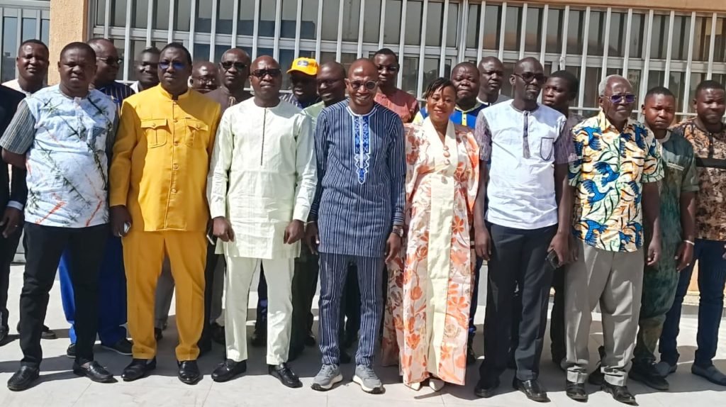 Actionnariat populaire au Burkina Faso : Souscrivez désormais dans tous les guichets de La Poste BF