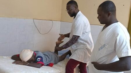 Kaya : Le Dr Nézien et son équipe redonnent corps à la souveraineté médicale face au handicap