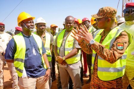 Renforcement de l’approvisionnement en eau potable : le ministre d’État Ismaël Sombié sur le terrain dans le Guiriko