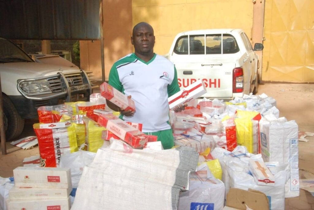 Lutte contre la fraude : saisie de plus de 4 000 cartouches de cigarettes prohibées à Ouagadougou