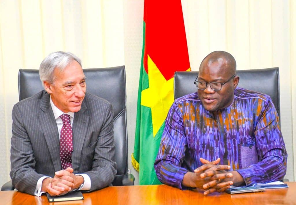 AES – Union Européenne : Vers une coopération renforcée grâce à une nouvelle approche