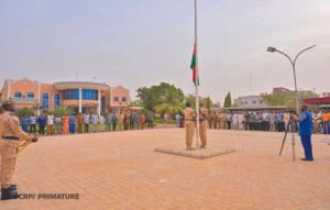 Montée des couleurs à la Primature: le Premier ministre appelle à intensifier l’action gouvernementale au service des populations